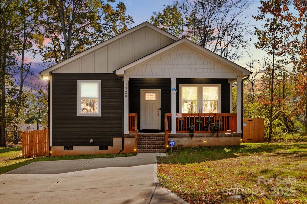 For Sale $267,000 • Co-Listing Agent