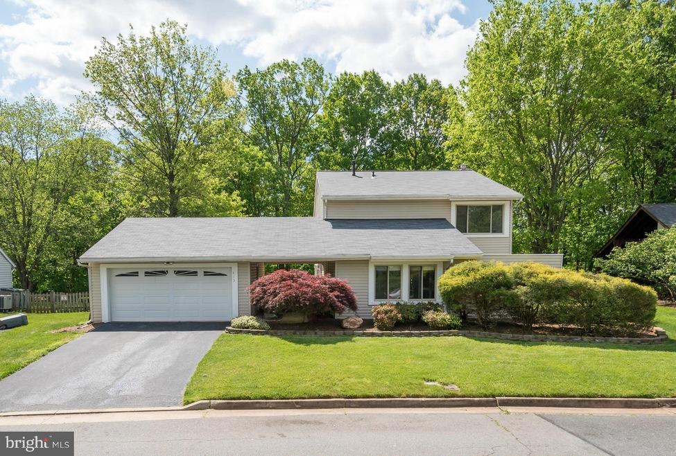 413 Avondale Dr, Sterling, VA 20164 - photo 1