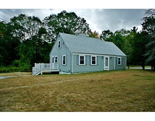 28 Cedar St, North Reading, MA 01864 - photo 1