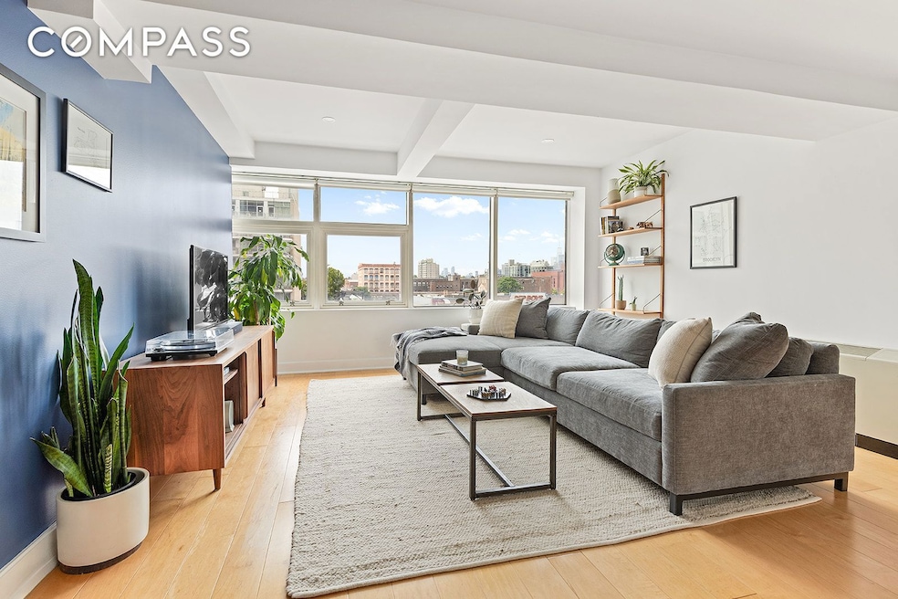 Pending $1,395,000 • Co-Listing Agent
