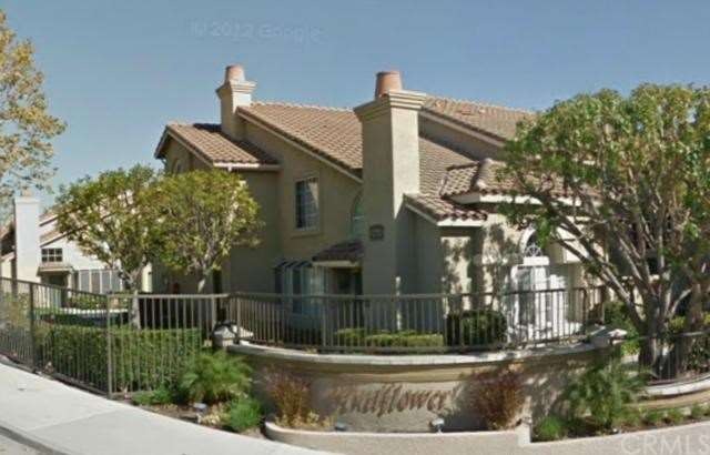 2 level corner unit is conveniently located near e