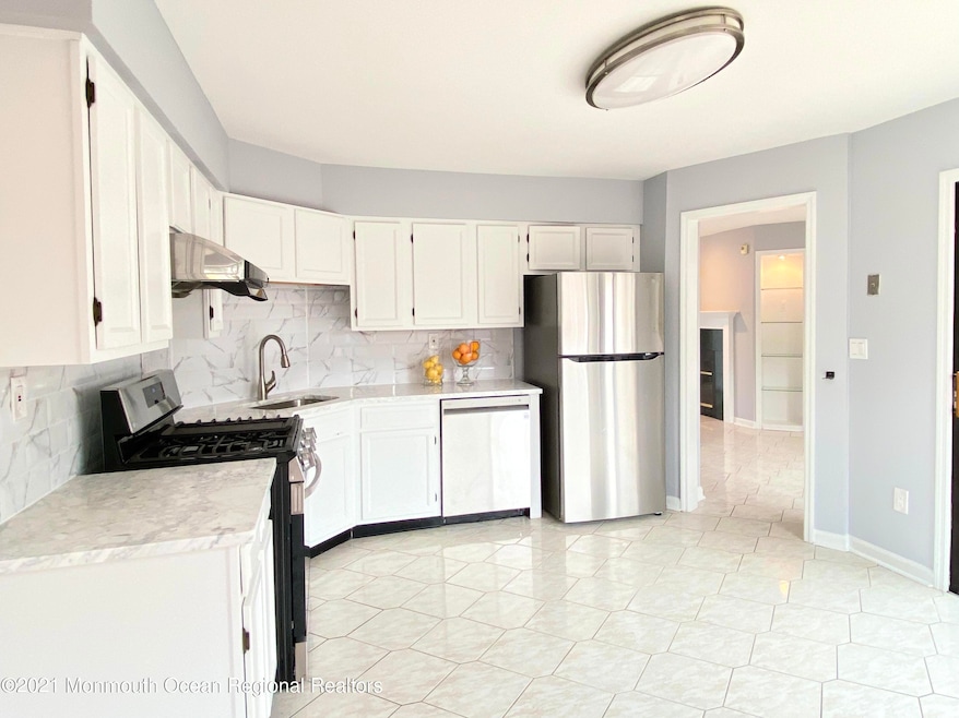 28 Emerald Ln, Old Bridge, NJ 08857 - photo 1