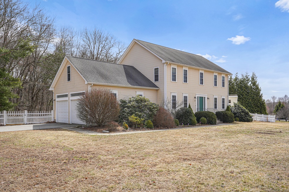 2 Haley Meadow Rd, Jewett City, CT 06351 - photo 1