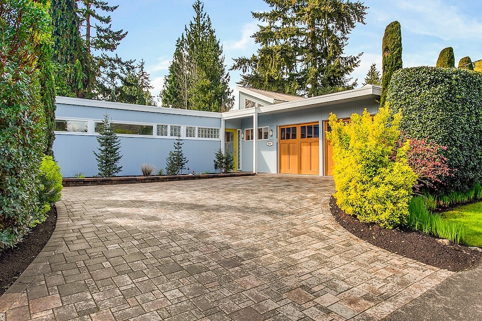 2937 74th Ave SE, Mercer Island, WA 98040 - photo 1