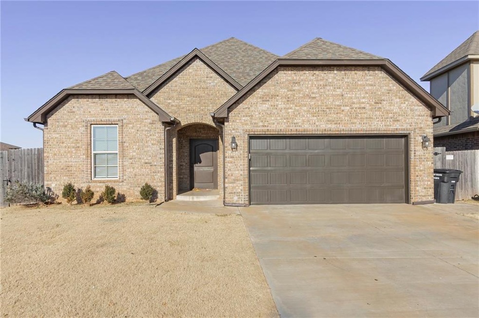 3017 Brookstone Ct, Moore, OK 73160 - photo 1