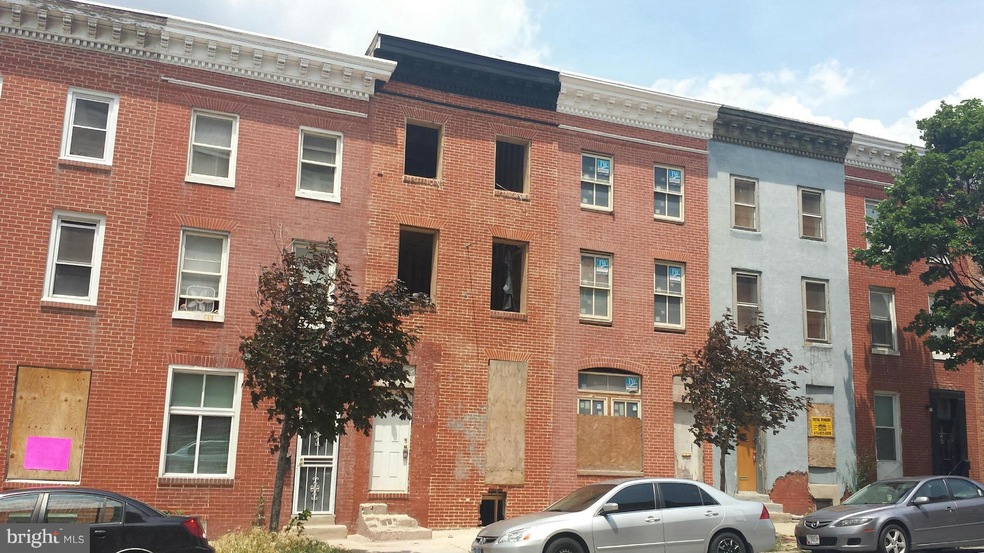 2034 E Fayette St, Baltimore, MD 21231 - photo 1