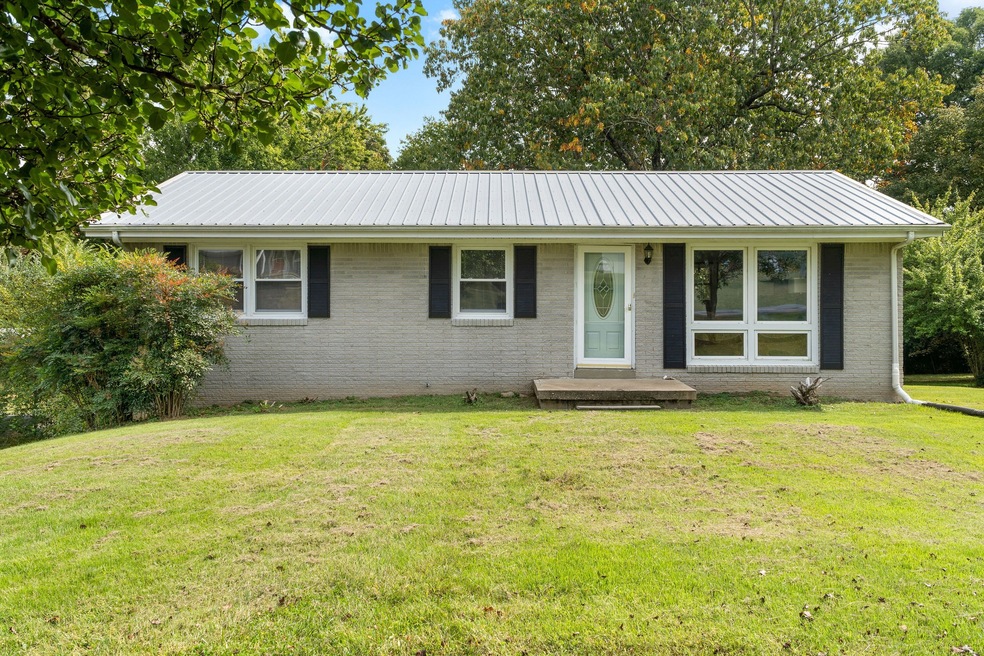 50 Peachtree St, Tennessee Ridge, TN 37178 - photo 1