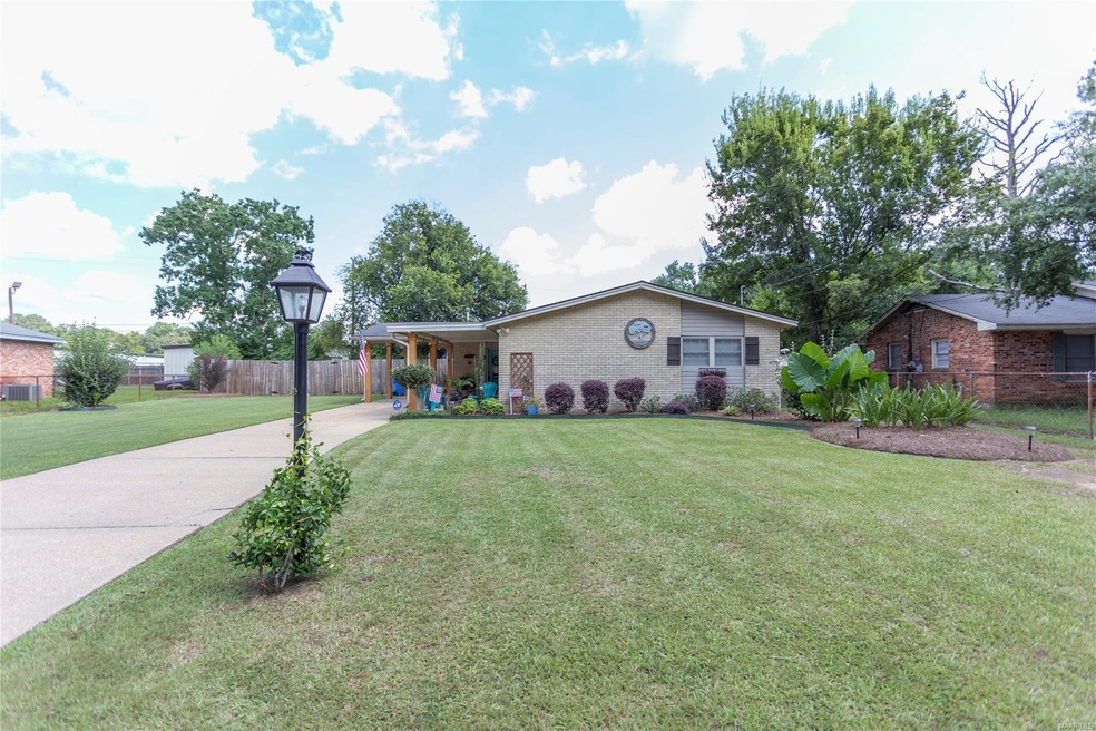 130 Country Club Dr, Prattville, AL 36067 - photo 1