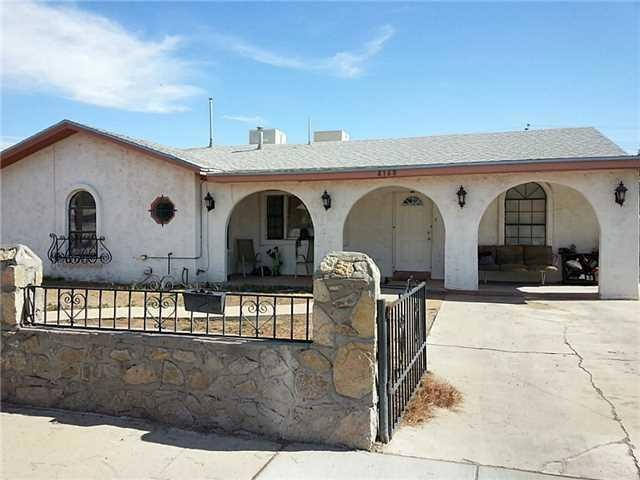 8160 La Paloma Cir, El Paso, TX 79907 - photo 1