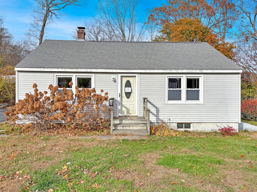 10 Rocky Ledge Dr, Clinton, CT 06413 - photo 1