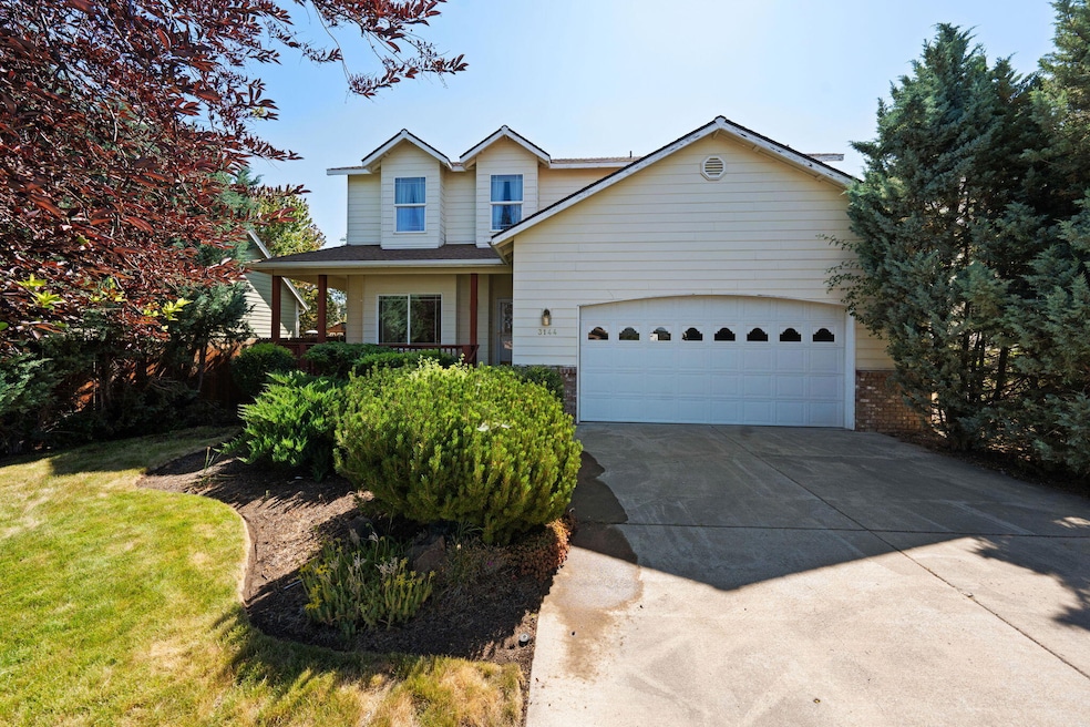 Pending $609,900 • Co-Listing Agent