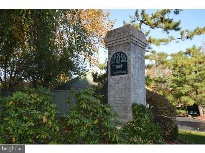 513 Foxwood Ln, Paoli, PA 19301 - photo 1