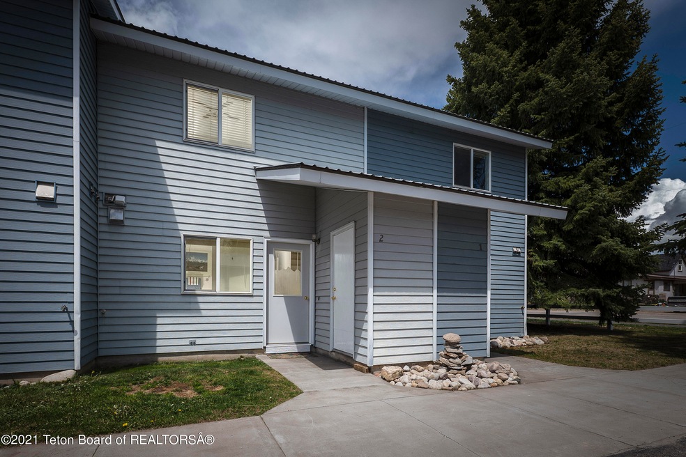 01 Exterior (1)