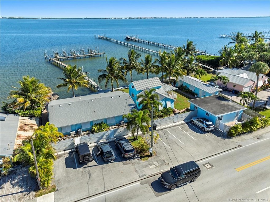 2725 NE Indian River Dr unit 6, Jensen Beach, FL 34957 - photo 1