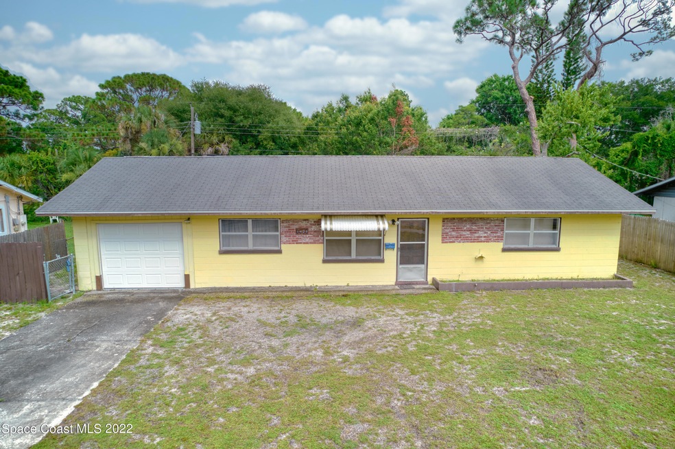 Front 1428 Pineda