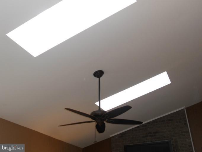 322 Wellham Ave, Glen Burnie, MD 21061 - photo 1