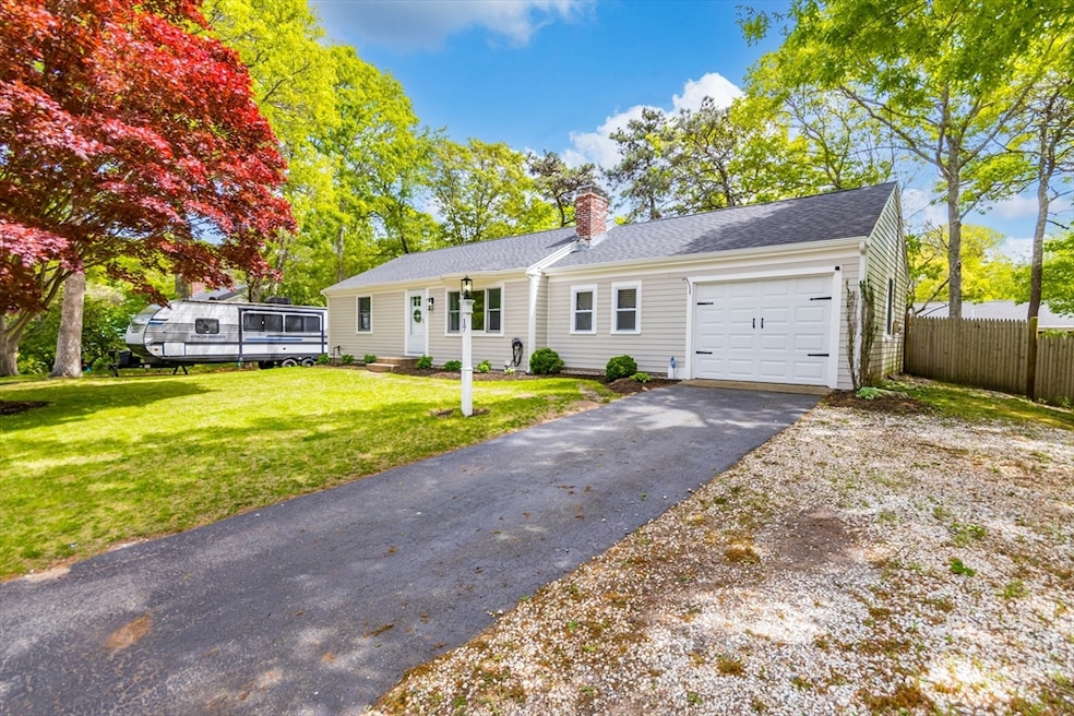 17 Swift Brook Rd, South Yarmouth, MA 02664 - photo 1
