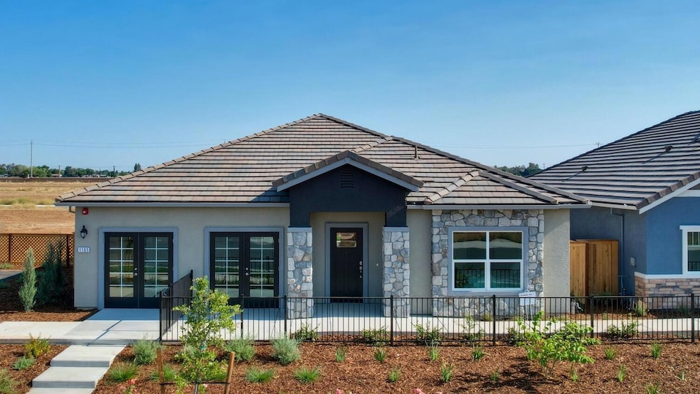 For Sale $580,968 • Co-Listing Agent