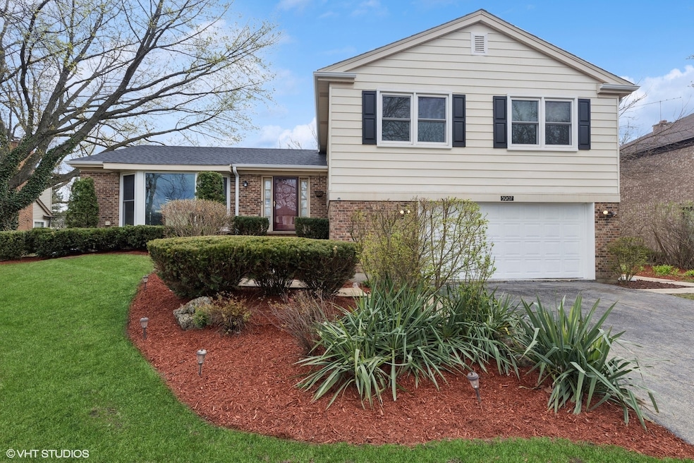 3907 Brett Ln, Glenview, IL 60026 - photo 1