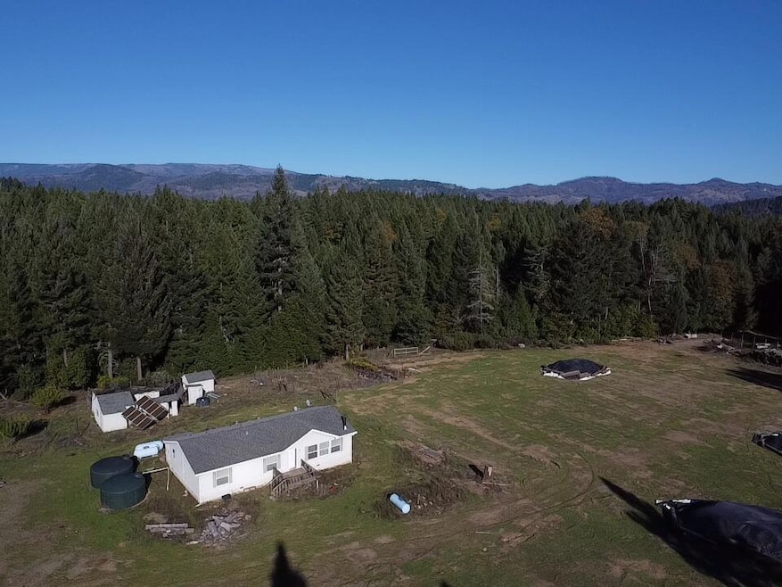 Kpom aerial mtns