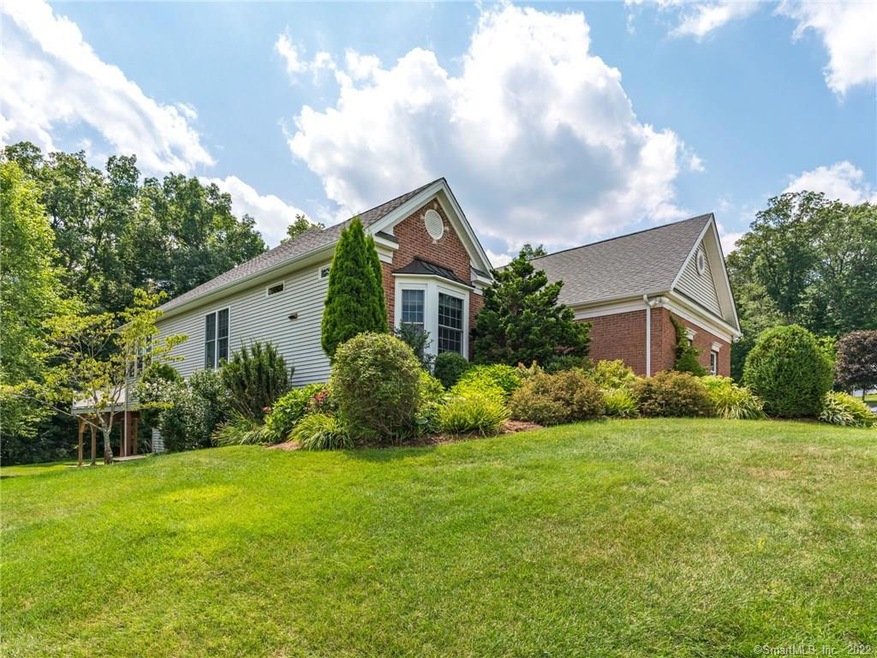 2 Deerfield Rd, Bloomfield, CT 06002 - photo 1