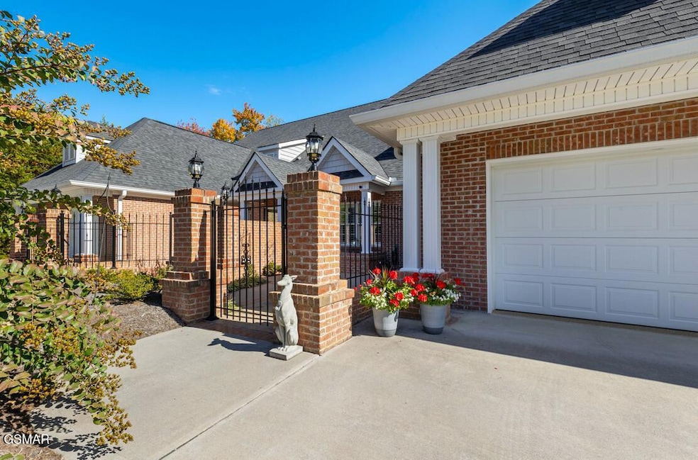 1130 Savannah Glenn Ln, Sevierville, TN 37862 - photo 1