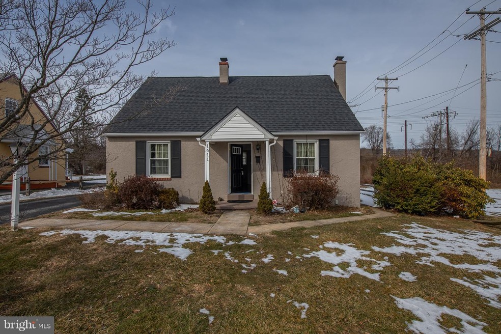 1611 Olive St, Coatesville, PA 19320 - photo 1