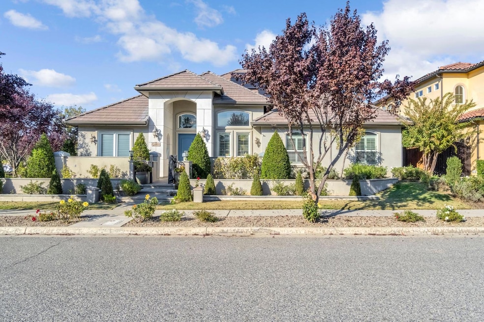 2096 E Olympic Ave, Fresno, CA 93730 - photo 1