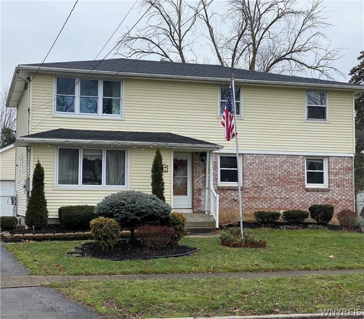 91 Dale Dr, North Tonawanda, NY 14120 - photo 1