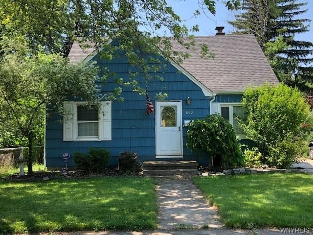 892 Eggert Dr, North Tonawanda, NY 14120 - photo 1