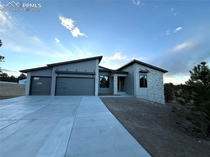 4010 Pinehurst Cir, Colorado Springs, CO 80908 - photo 1