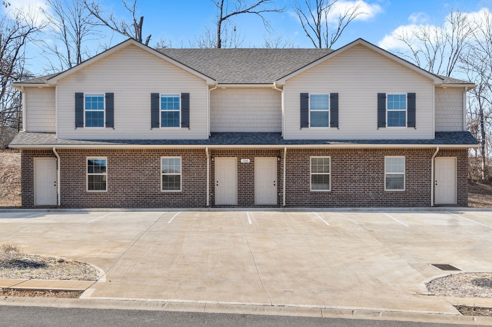 1120 Ziva Ln unit F, Clarksville, TN 37040 - photo 1