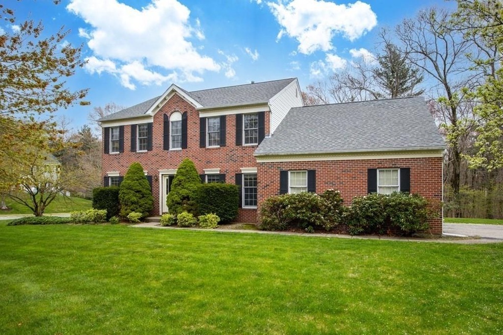 2 Bogastow Brook Ln, Franklin, MA 02038 - photo 1