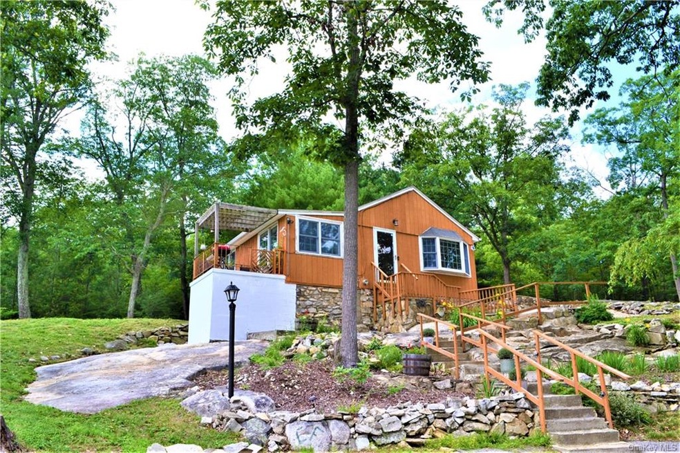 19 Pleasant Rd, Lake Peekskill, NY 10537 - photo 1