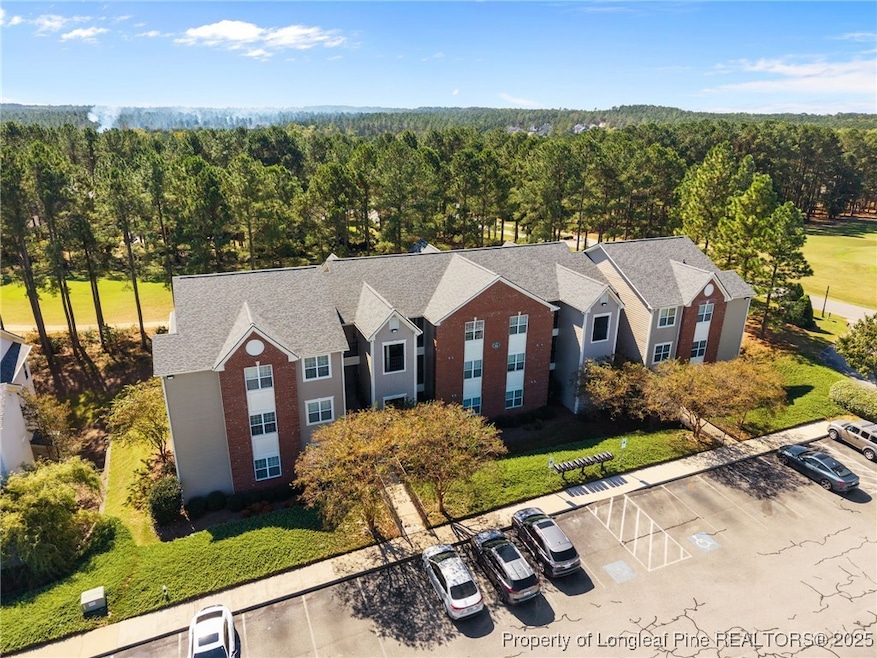 62 Gallery Dr unit 302, Spring Lake, NC 28390 - photo 1