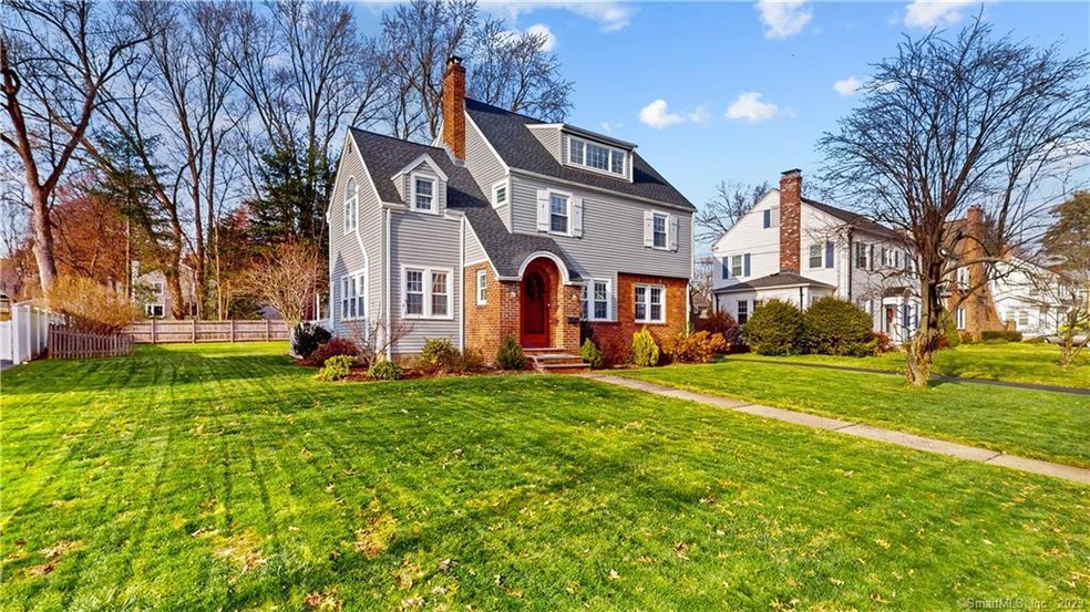 79 Newport Ave, West Hartford, CT 06107 - photo 1