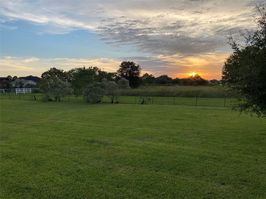 6302 Sharondale St, Pearland, TX 77584 - photo 1