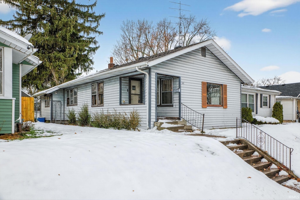 1137 Wilber St, South Bend, IN 46628 - photo 1