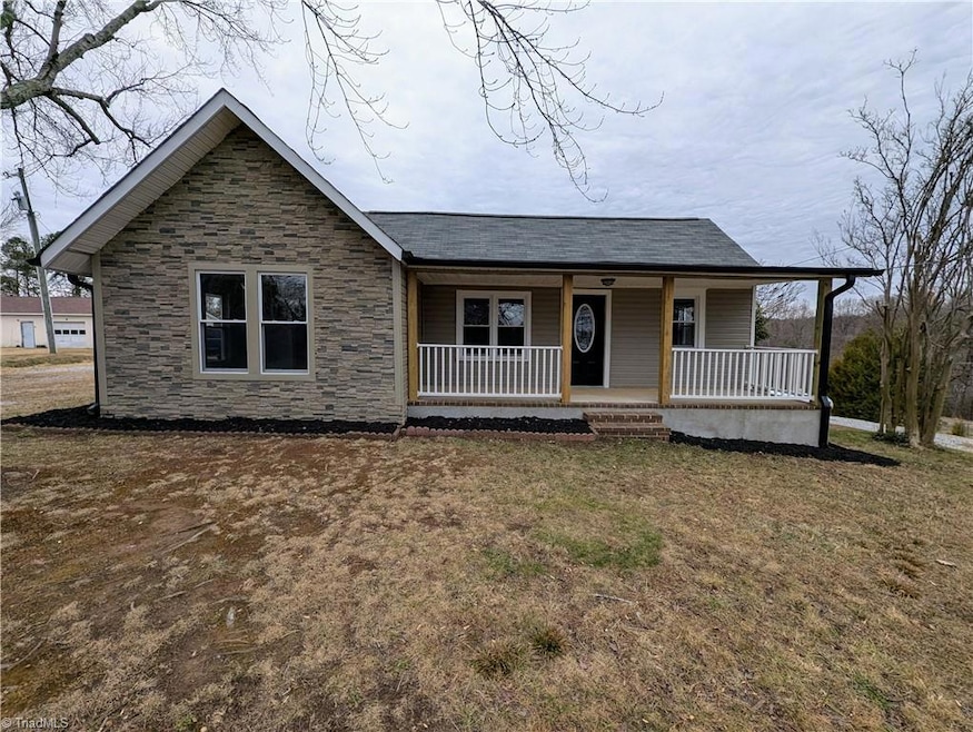 4229 Fuller Mill Rd N, Thomasville, NC 27360 - photo 1