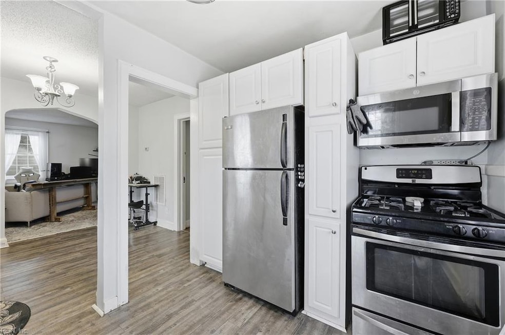 3500 Hyde Cir, Norfolk, VA 23513 - photo 1