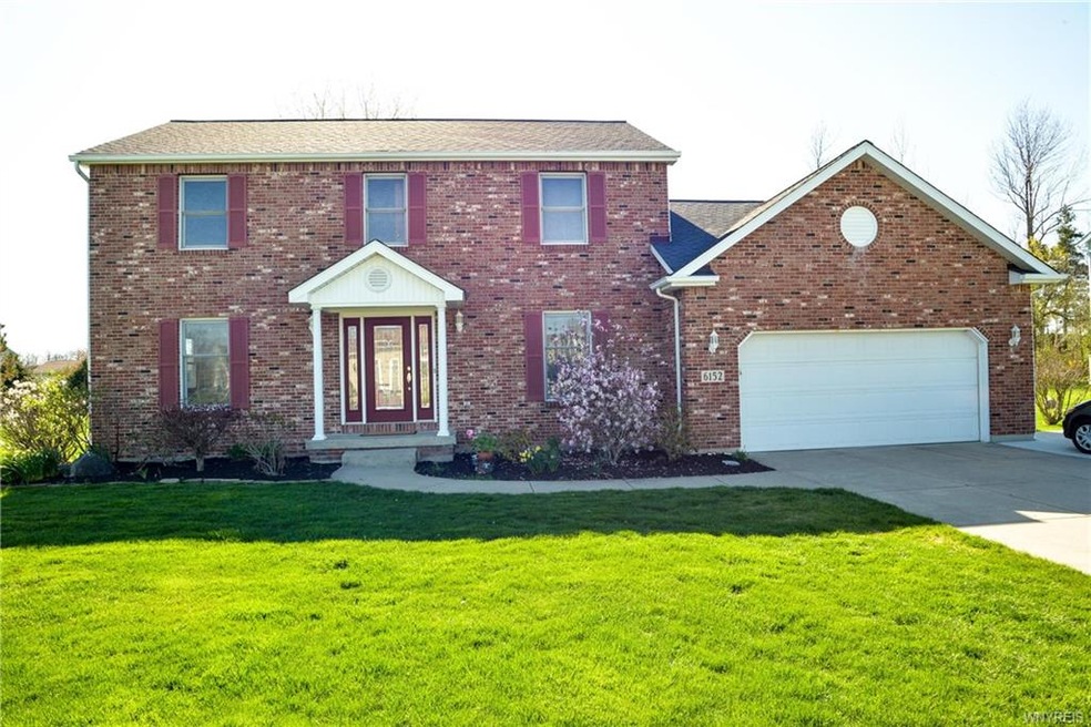 6152 Newberry Ct - notice there is an extra parkin