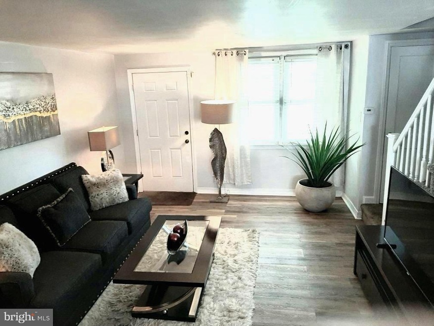 1030 S Lynbrook Rd, Darby, PA 19023 - photo 1