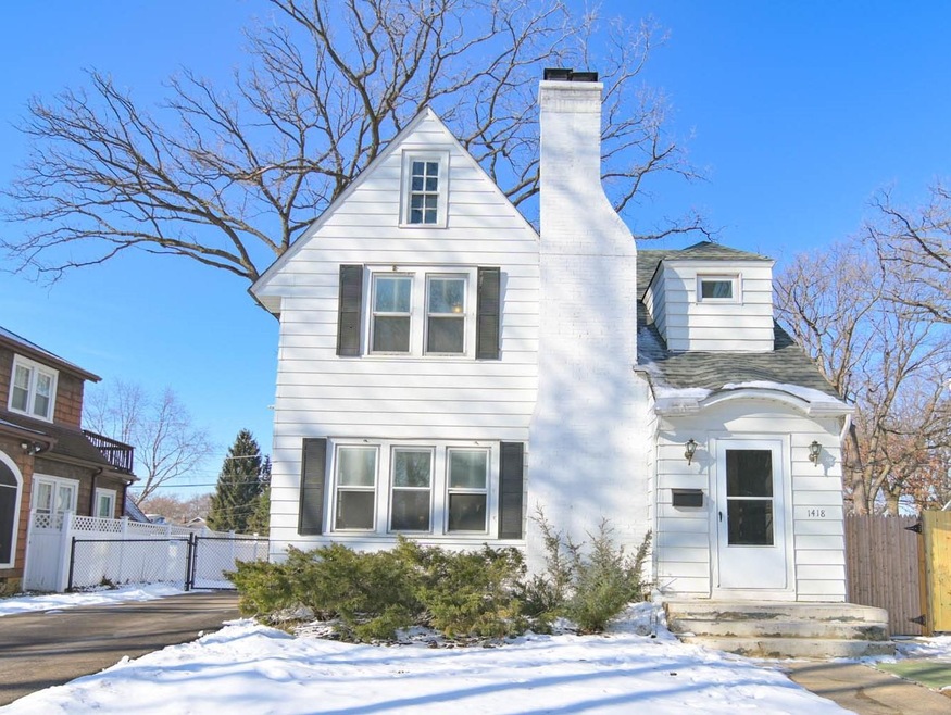 1418 N Jackson St, Waukegan, IL 60085 - photo 1