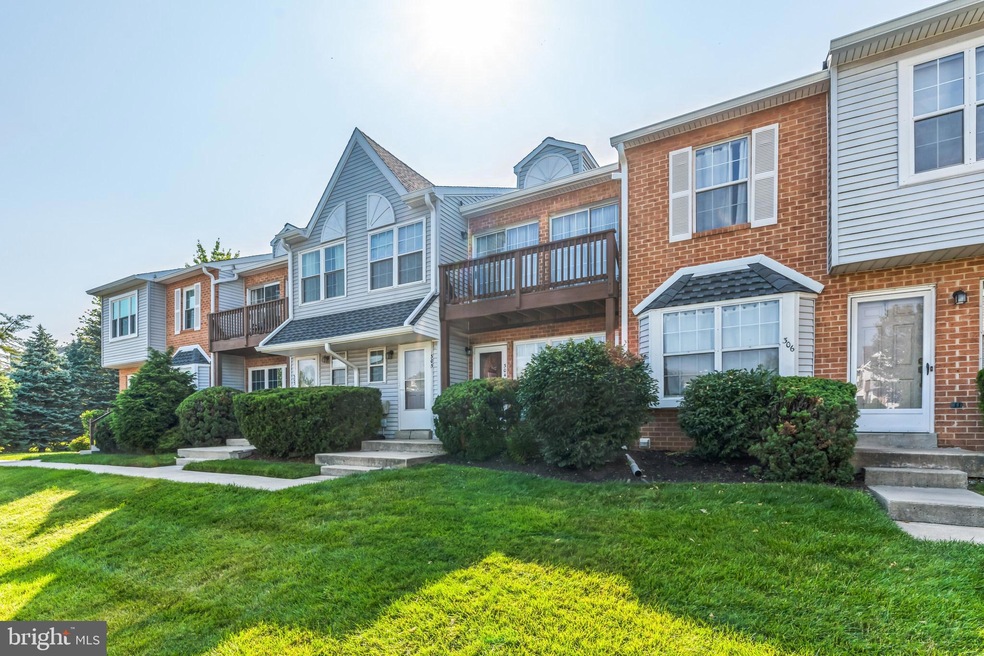 304 Wendover Dr unit 153-A, Norristown, PA 19403 - photo 1