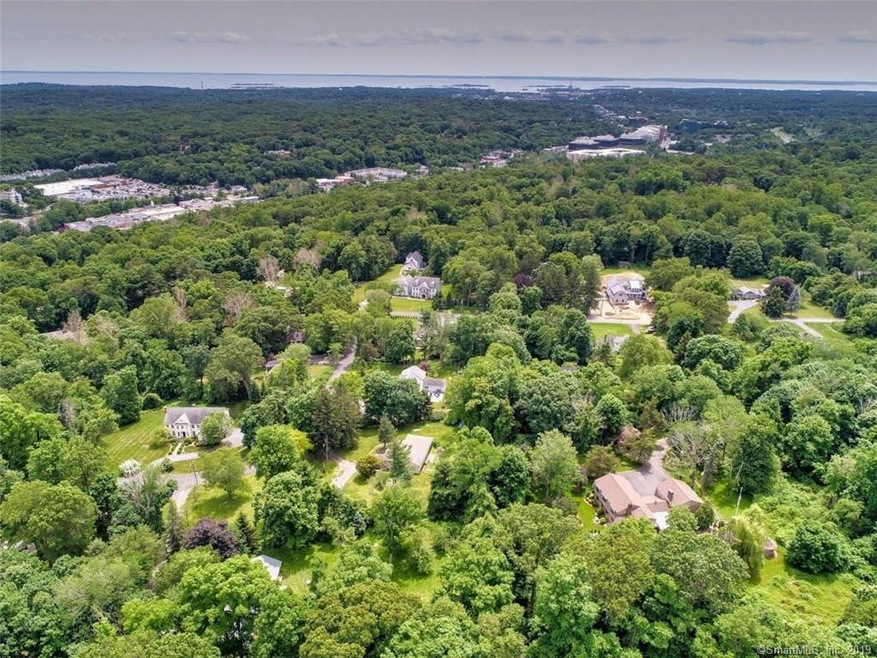 118 Valeview is located less than 10 miles from th