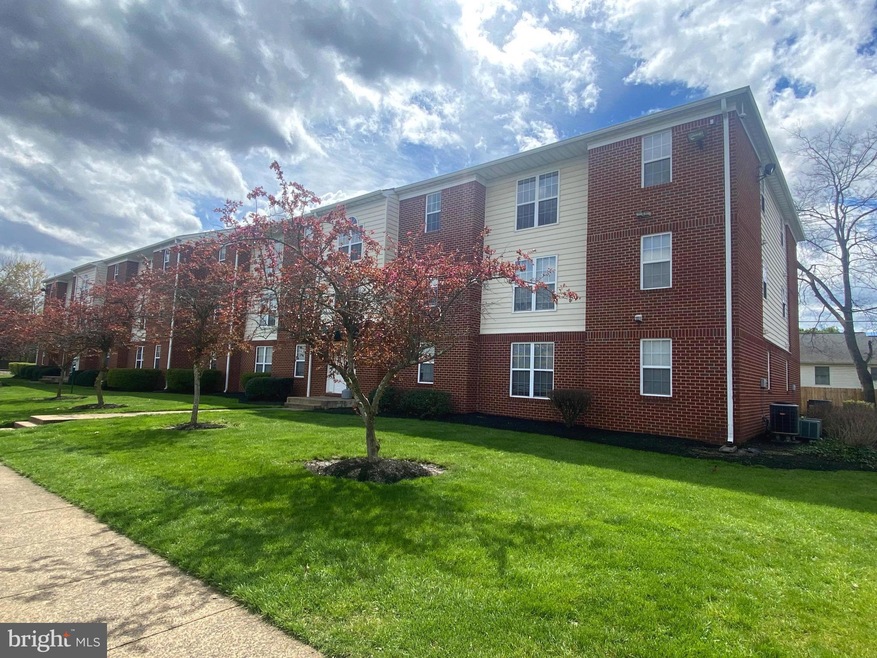 11256 Torrie Way unit J, Bealeton, VA 22712 - photo 1