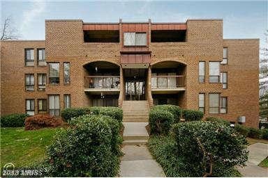 11200 Chestnut Grv Square unit 203, Reston, VA 20190 - photo 1