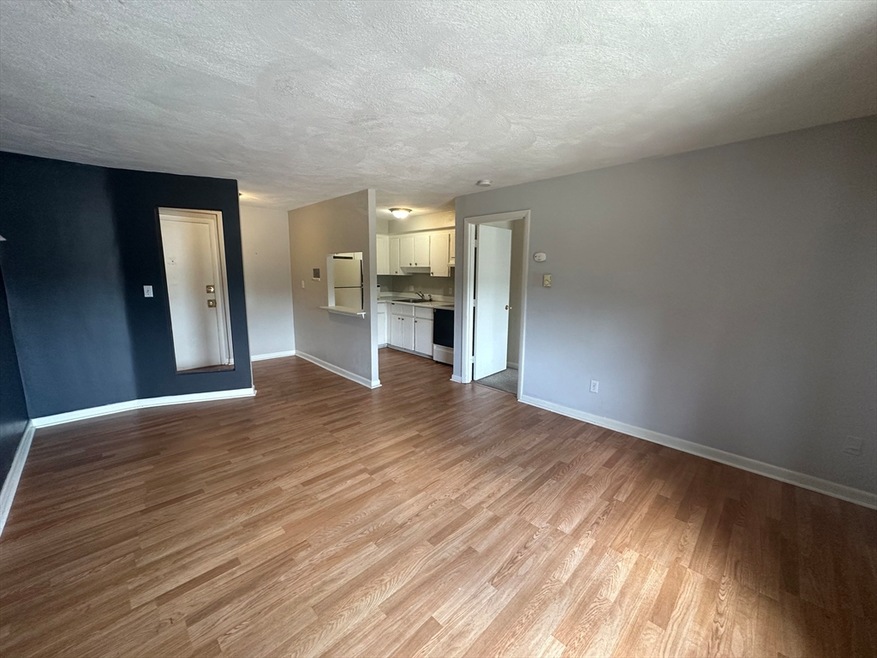 915 Edgell Rd unit 80A, Framingham, MA 01701 - photo 1