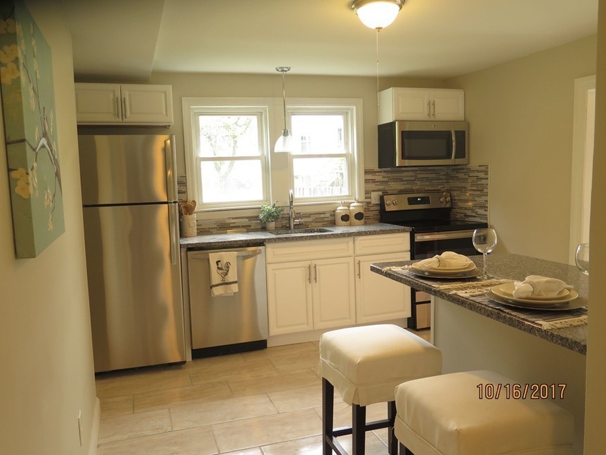 131 Sachem Ave, Worcester, MA 01606 - photo 1