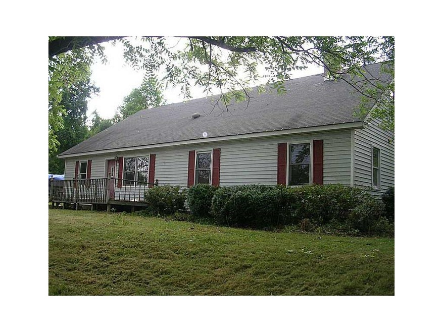 4447 Nopone Rd, Gainesville, GA 30506 - photo 1